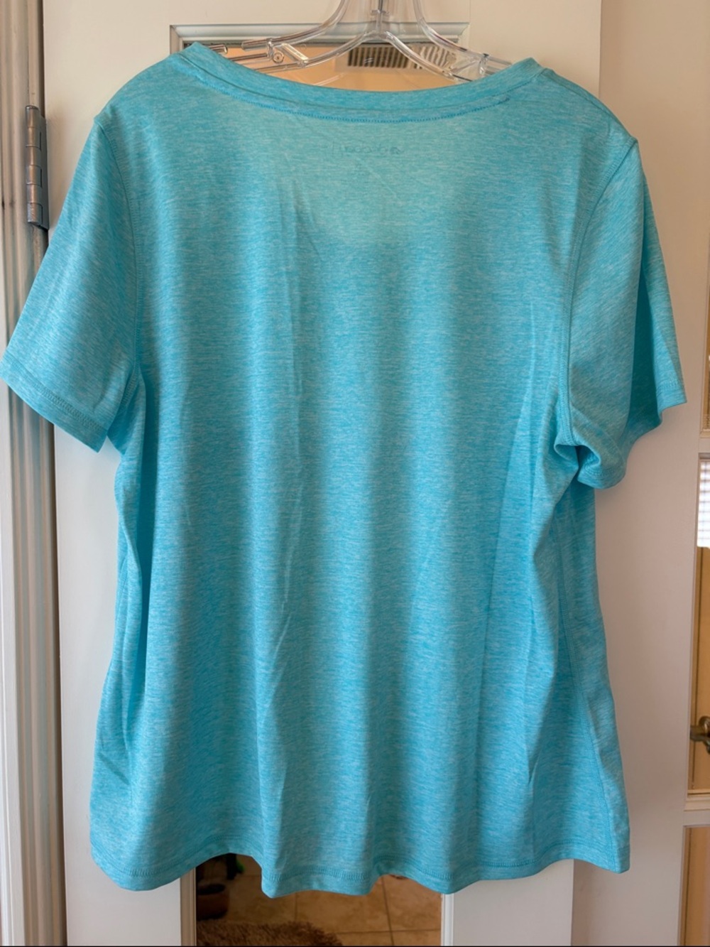 1X Ideology Women's Aqua Blue V-Neck Tee Shirt Active wear - Picture 5 of 5